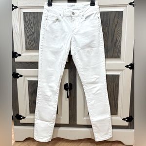 Ann Taylor LOFT White Curvy Skinny Jeans Size 25